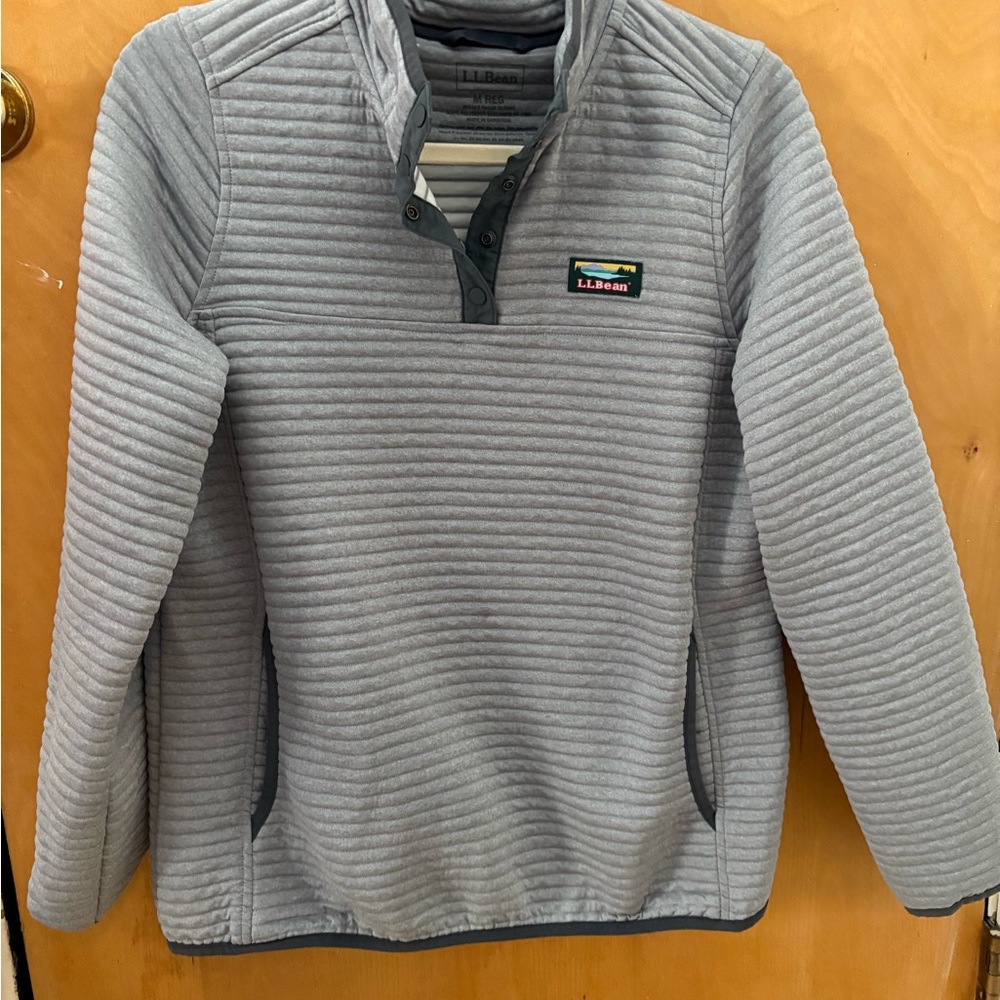 L.L. Bean Women’s Gray Pullover